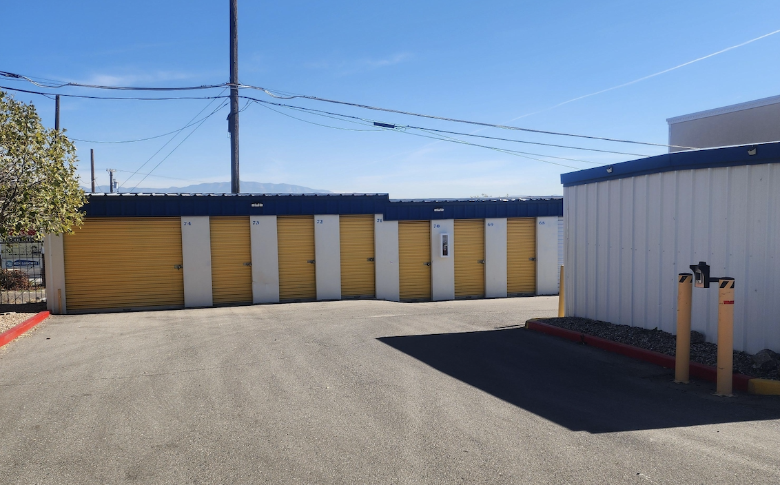 El Campo Casitas & Self Storage 5800 Central Ave SW Albuquerque, NM 87105